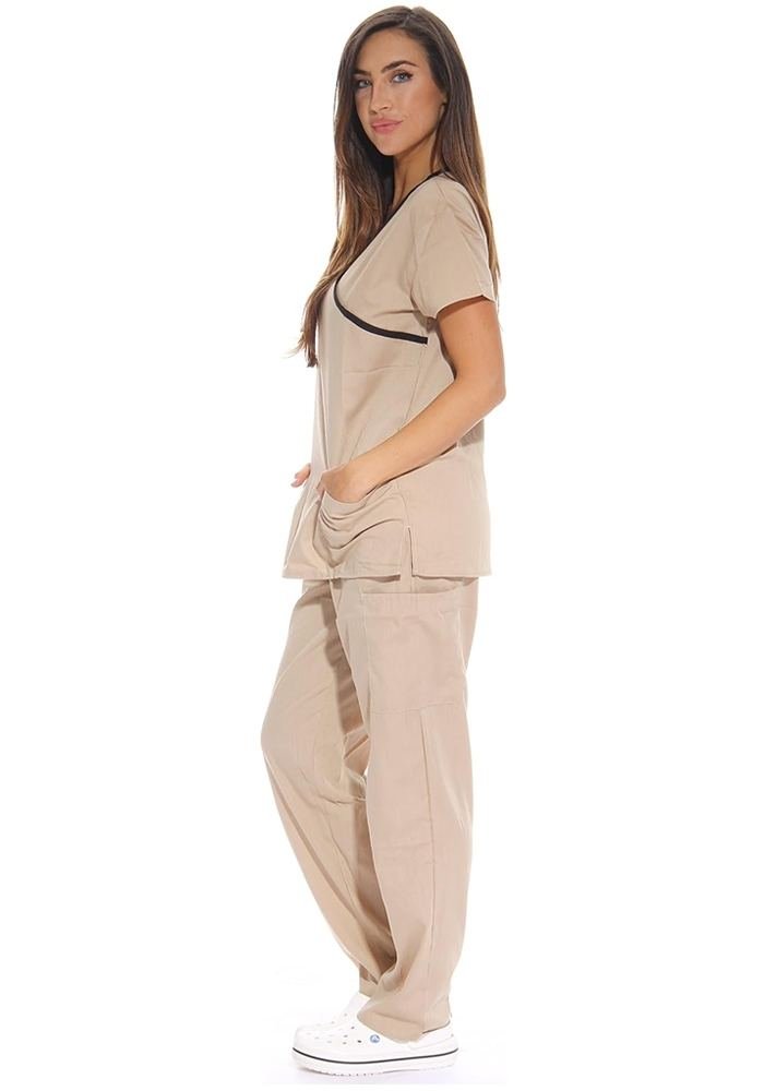 Women's Black Jogger Scrub Suit in Black — Premium FIONx stretch fabric private label scrubs